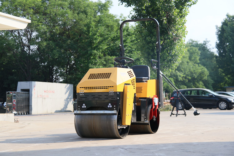 “明星款”小型壓路機(jī)，讓大家的選擇不再“迷路”！