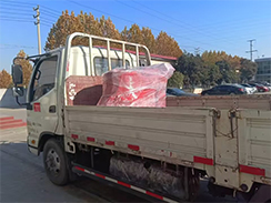 福瑞得1臺路面灌縫機打包發(fā)往濟(jì)南